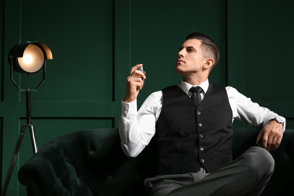 How to Make Perfume Last Longer: Expert Tips by Rosa Salas Perfumes